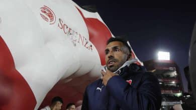 &lsquo;Mentiram para mim&rsquo;: Carlos T&eacute;vez amea&ccedil;a levar clube argentino &agrave; Justi&ccedil;a