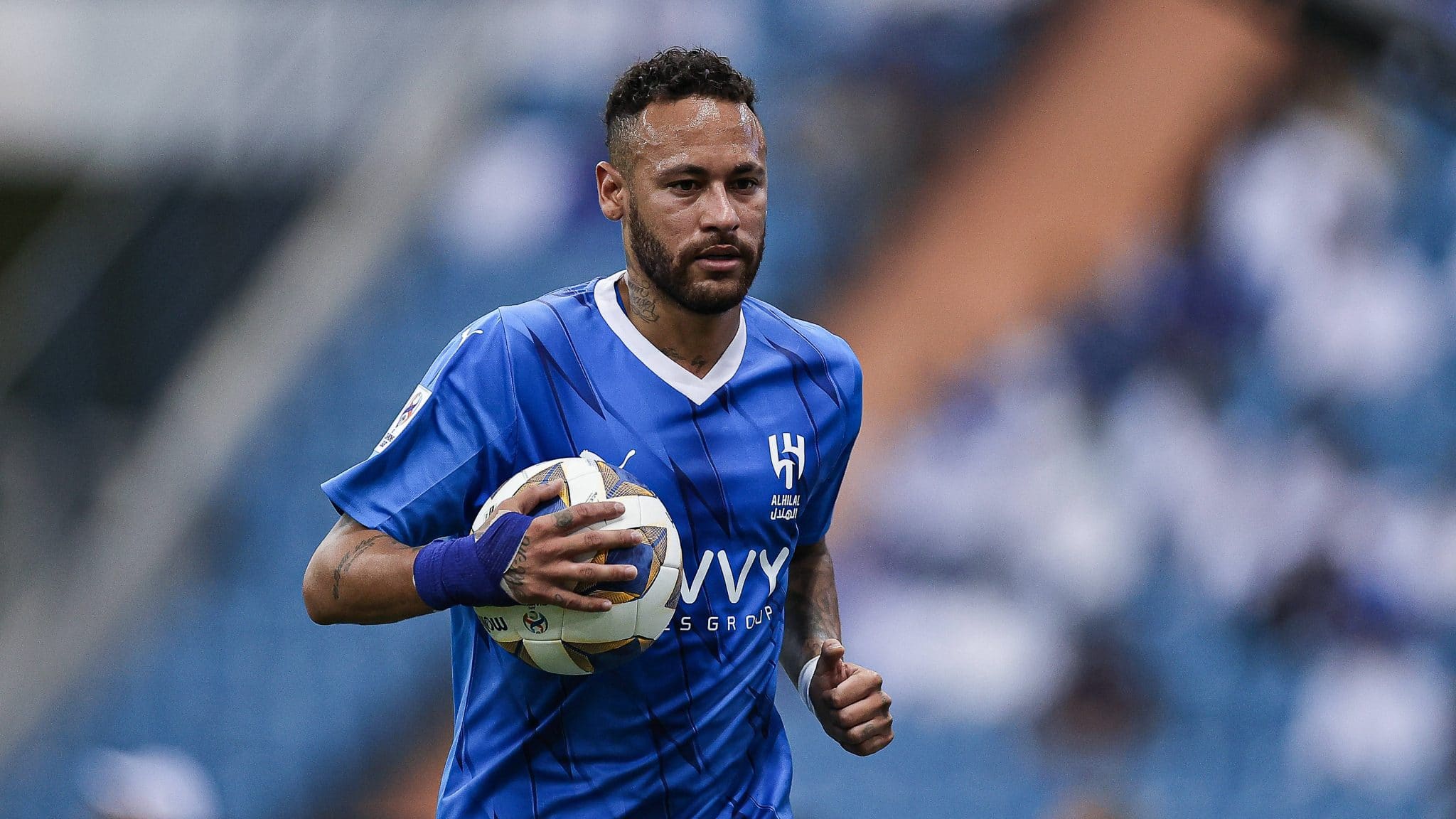 Neymar ganha data para voltar a jogar no Al-Hilal ap&oacute;s grave les&atilde;o no joelho