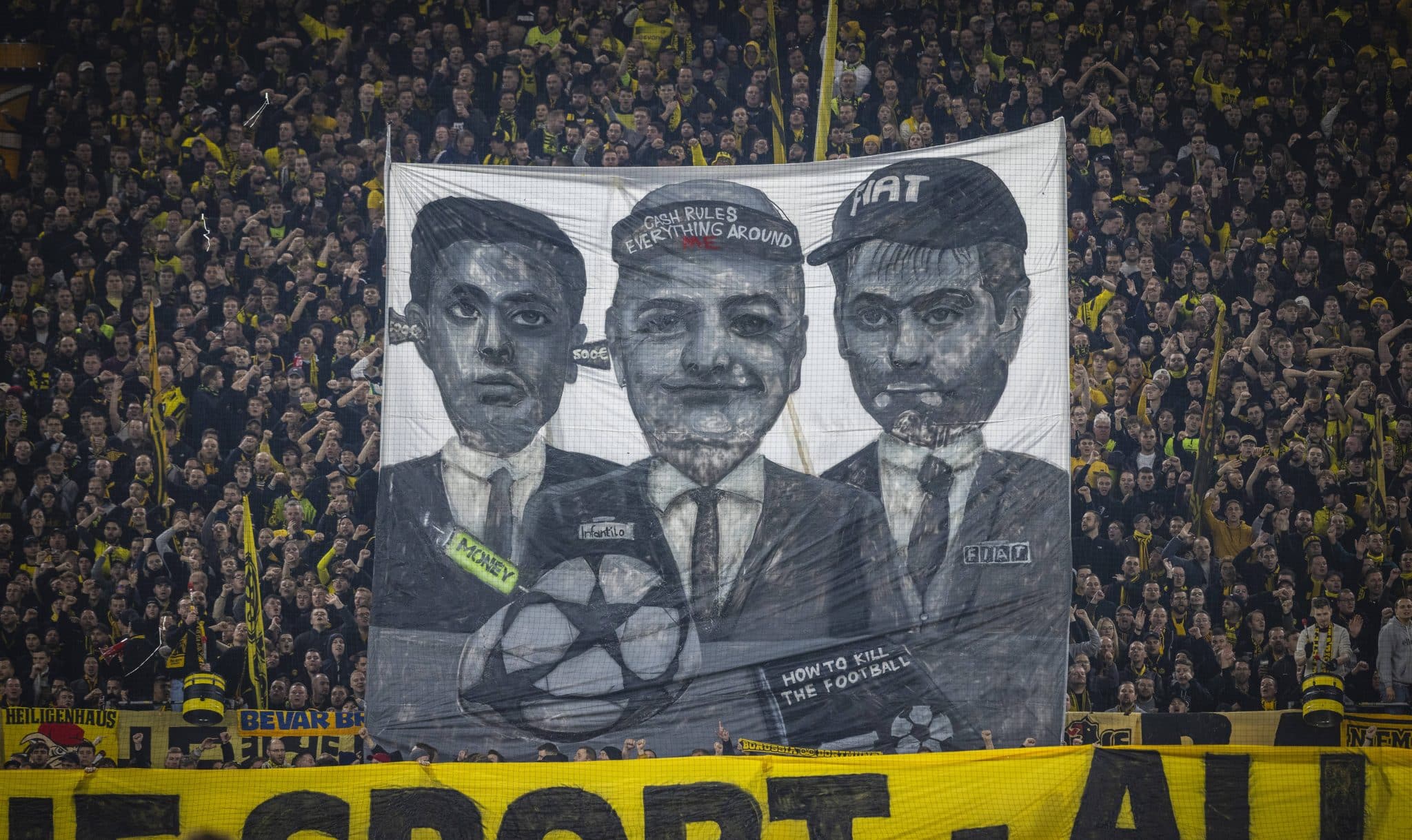 Foto: (Imago) - Protesto dos torcedores do Borussia Dortmund contra a Fifa e a Uefa no jogo contra o Newcastle, pela Champions League, em 2023