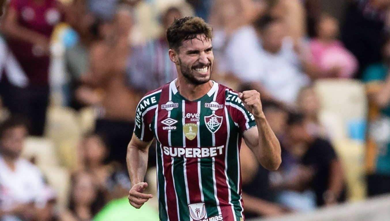 Criticado, Martinelli destaca ponto forte do Fluminense em grande atua&ccedil;&atilde;o contra o Flamengo
