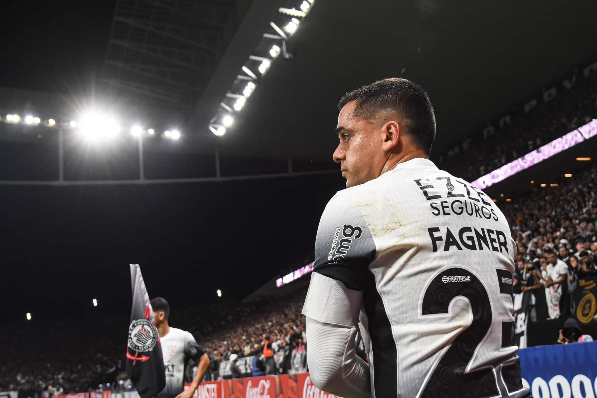 De capit&atilde;o a dor de cabe&ccedil;a no Corinthians, Fagner precisa recuperar prest&iacute;gio com Ram&oacute;n