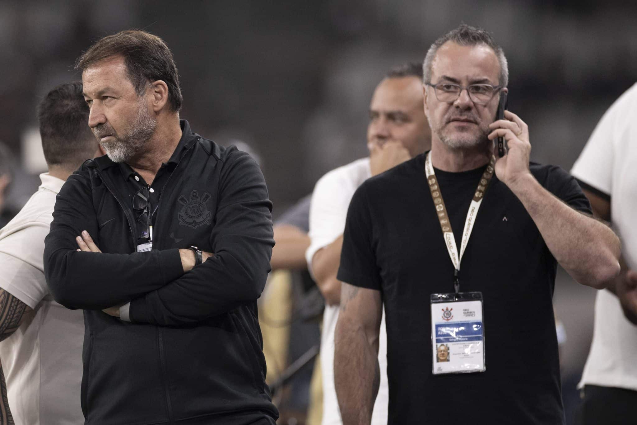 Augusto Melo Sergio Moura impeachment Corinthians