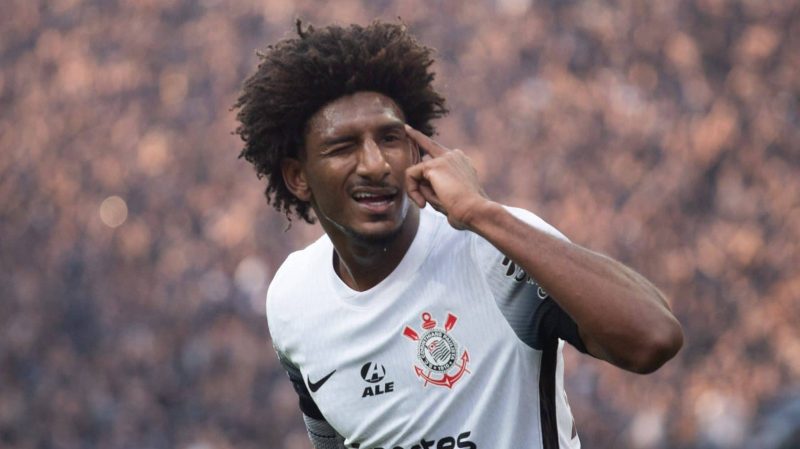 Corinthians aposta em conversa decisiva e cogita viagem por renovação com Talles Magno