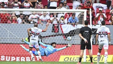 Corinthians precisa superar desempenho vexat&oacute;rio como visitante para sair do Z4
