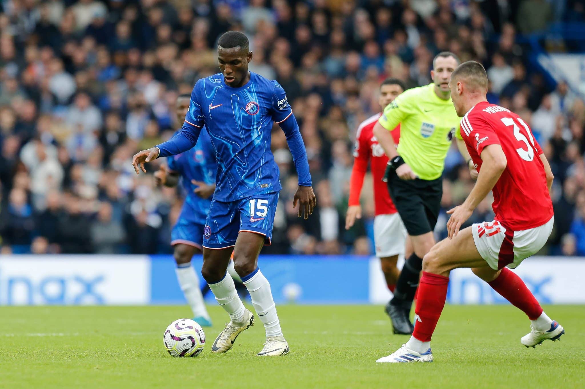 Nicolas Jackson em a&ccedil;&atilde;o contra o Nottingham Forest 