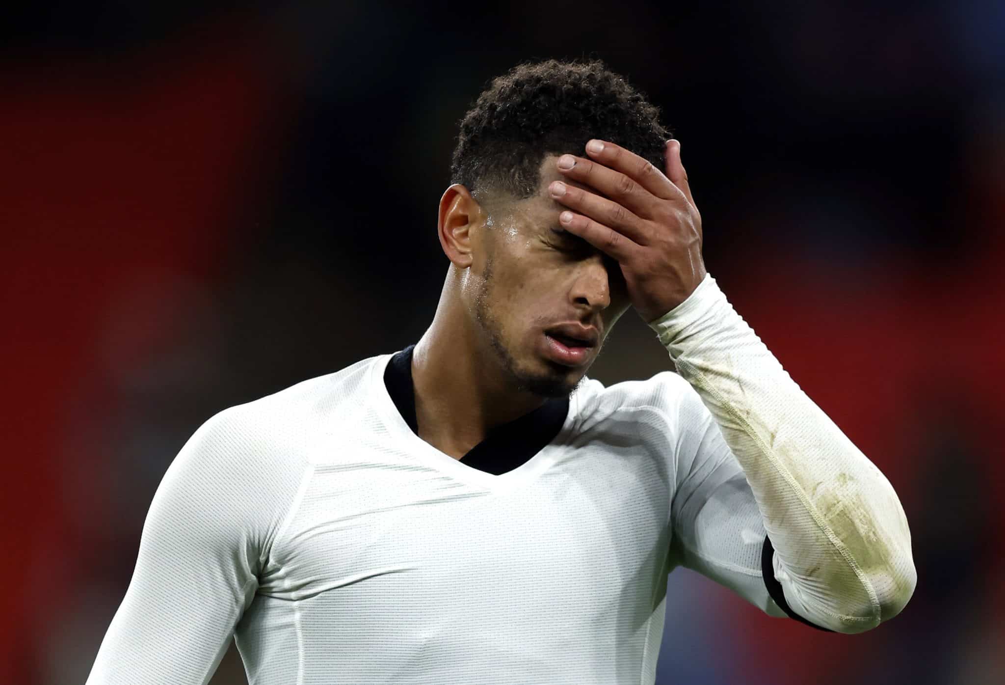 Velho problema e nova dor de cabe&ccedil;a: Inglaterra perde para Gr&eacute;cia em jogo hist&oacute;rico