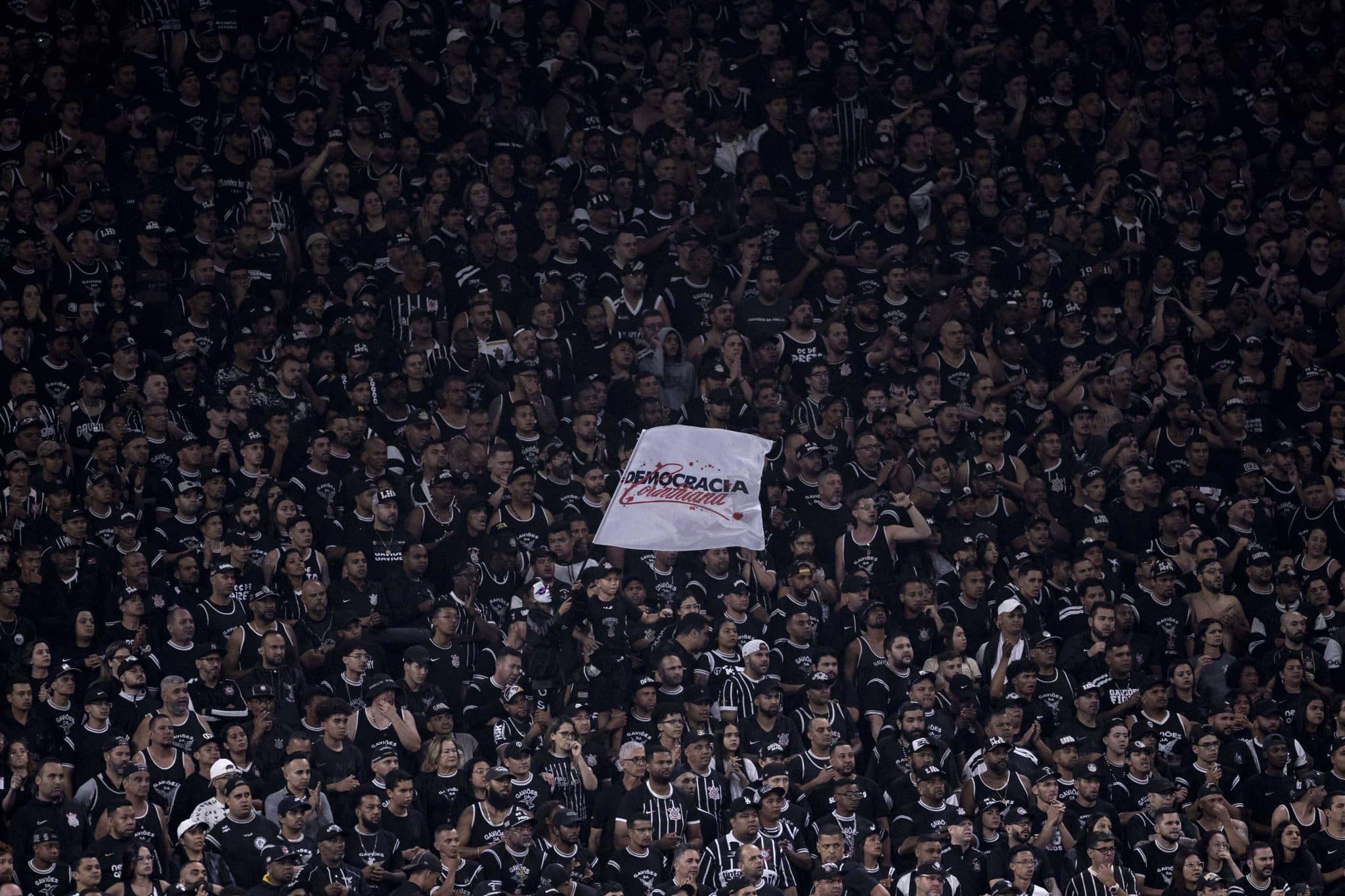 Torcida do Corinthians manda recado para o Flamengo ap&oacute;s vit&oacute;ria em jogo da vida