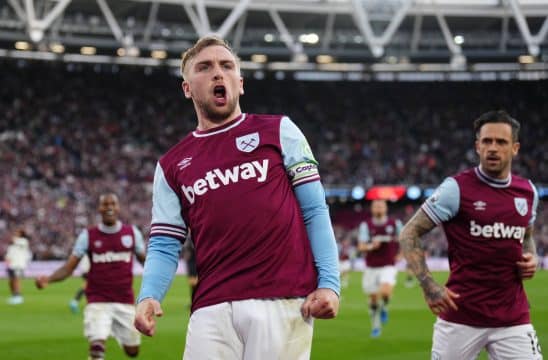 P&ecirc;nalti &agrave; brasileira decide para o West Ham diante do United em Londres