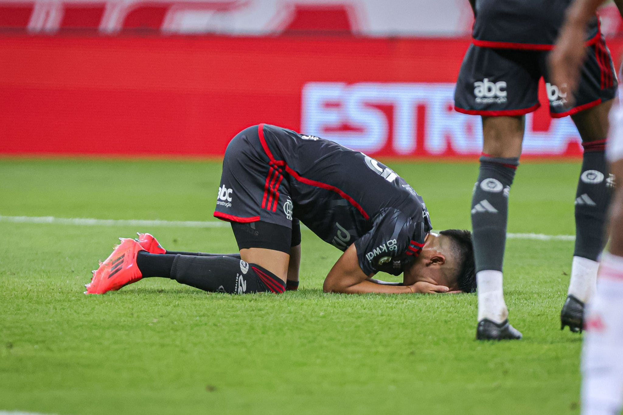Empate do Flamengo tem gosto de derrota e escancara realidade j&aacute; conhecida no Brasileir&atilde;o