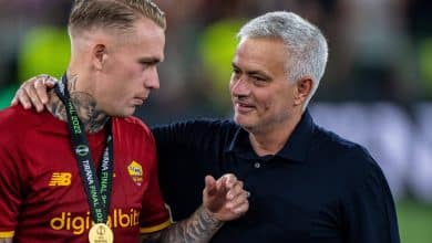 Lateral relembra rela&ccedil;&atilde;o dif&iacute;cil com Mourinho na Roma: &lsquo;Me chamou de traidor oito vezes&rsquo;