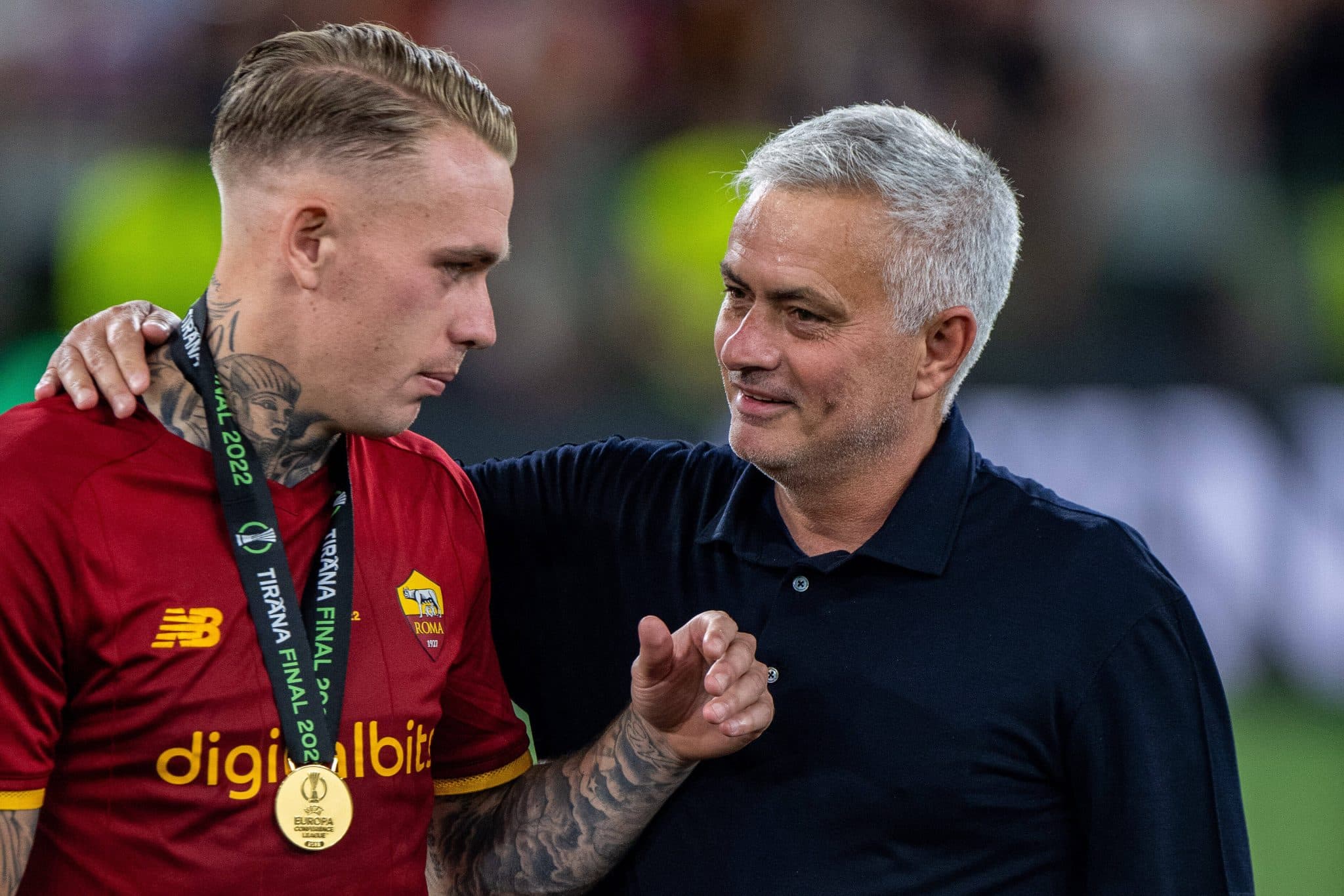 Lateral relembra rela&ccedil;&atilde;o dif&iacute;cil com Mourinho na Roma: &lsquo;Me chamou de traidor oito vezes&rsquo;