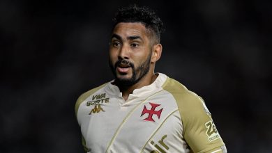 Em noite de Payet e &lsquo;renegados&rsquo;, Vasco vence Bahia e solidifica sonho no Brasileir&atilde;o