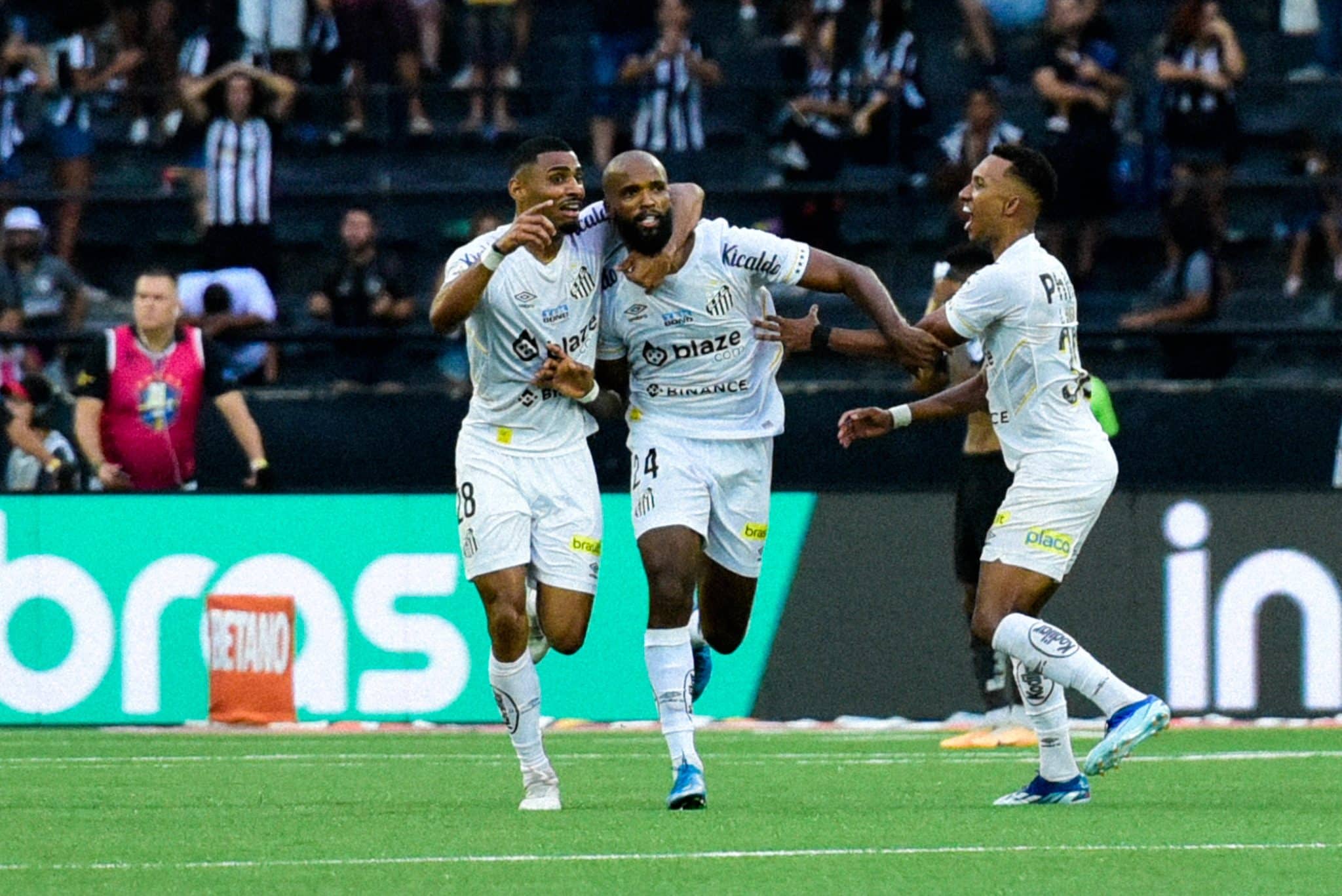 Quanto o Santos cobrou para Goi&aacute;s usar titular emprestado pelo Peixe