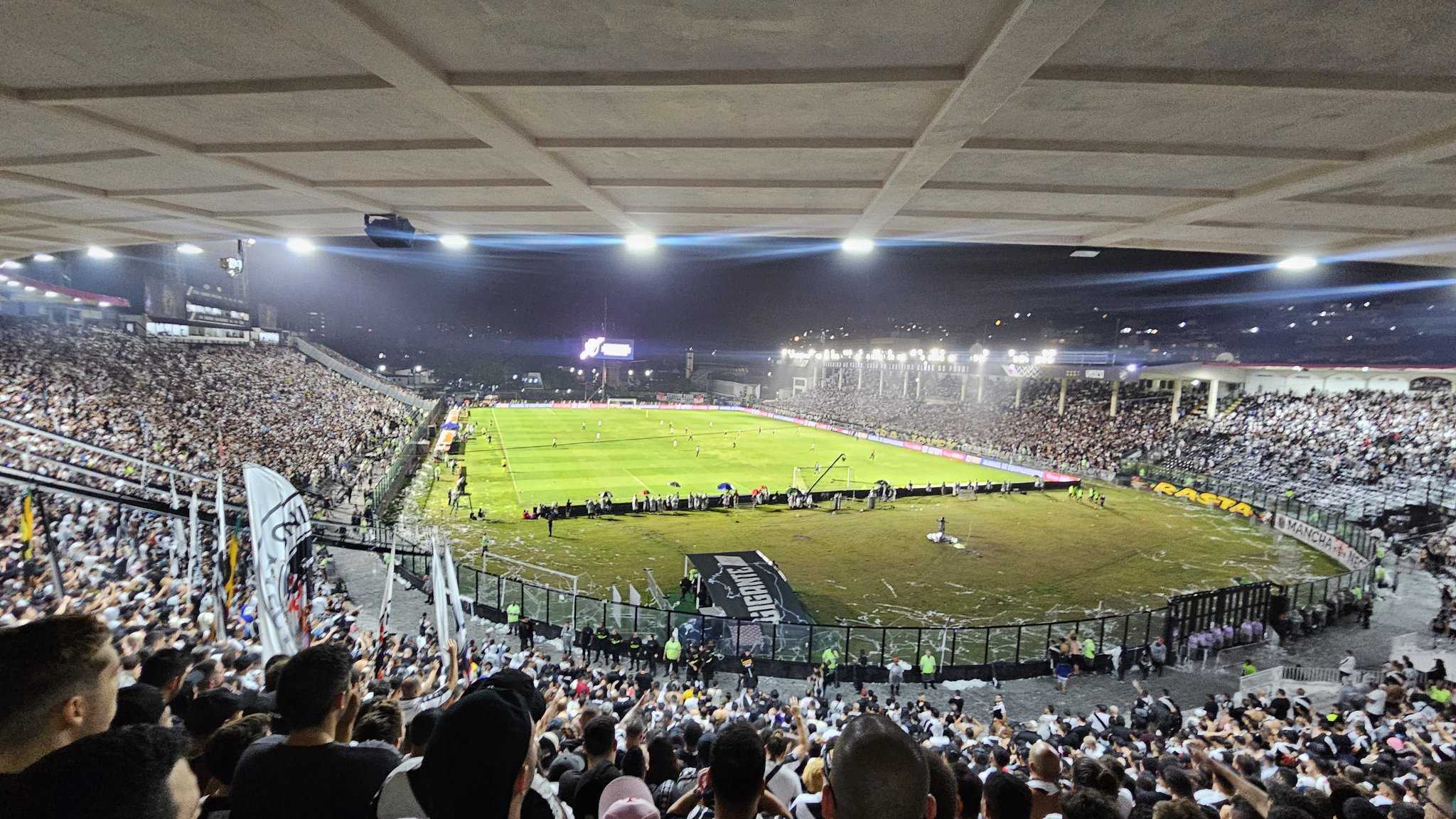 S&oacute; 12 mil? Entenda a pol&ecirc;mica sobre os ingressos vendidos pelo Vasco na Copa do Brasil