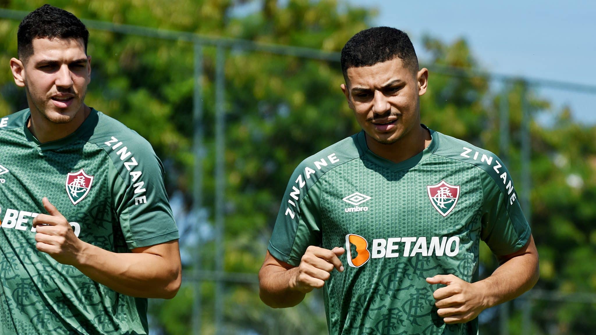 Foto: (Mailson Santana/Fluminense FC) - Nino e Andr&eacute;, dois pilares do Fluminense em 2023, foram vendidos nesta temporada