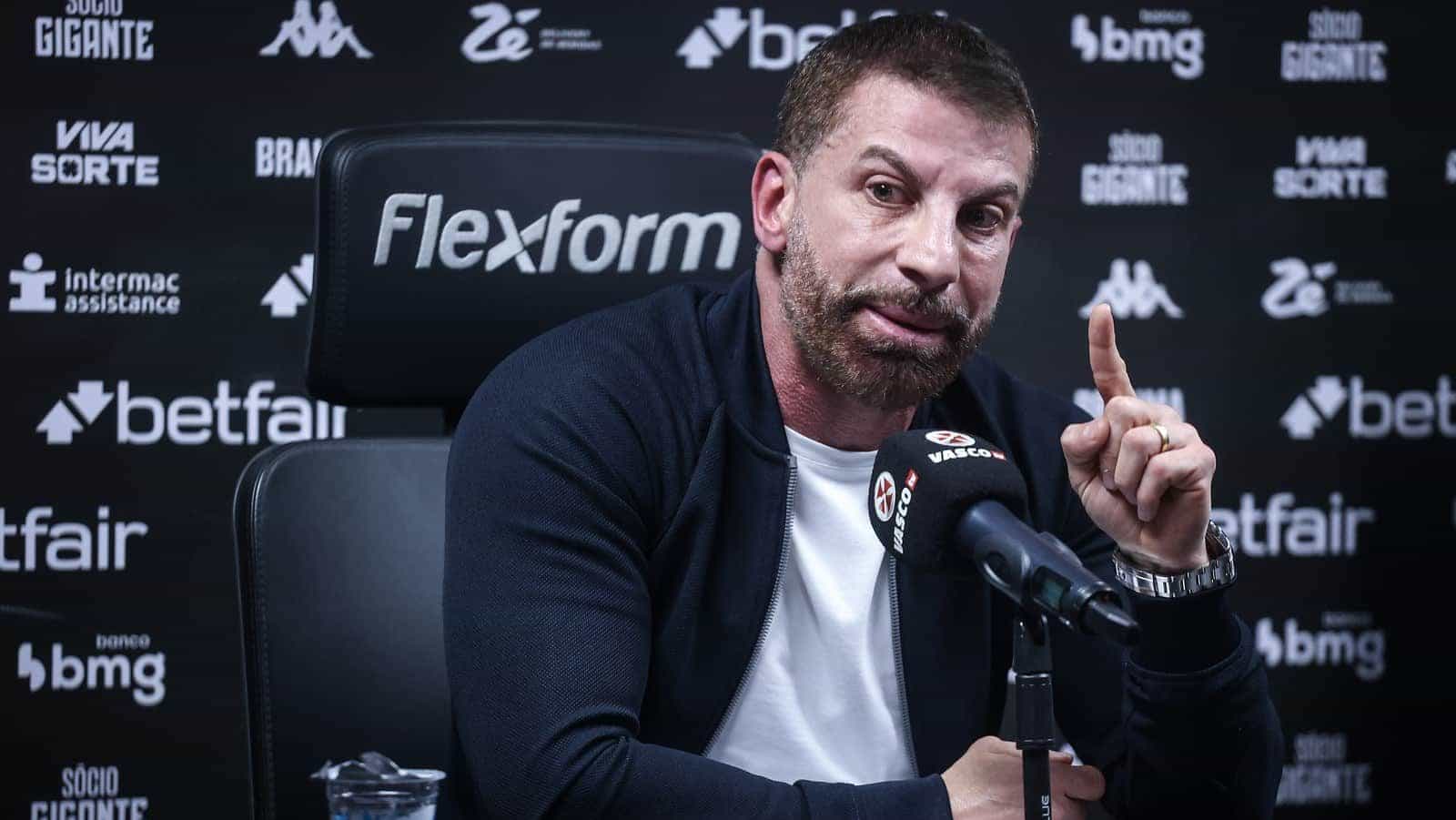Presidente do Vasco, Pedrinho desabafou sobre cr&iacute;ticas e amea&ccedil;as recebidas (Foto: Dikran Sahagian/Vasco)