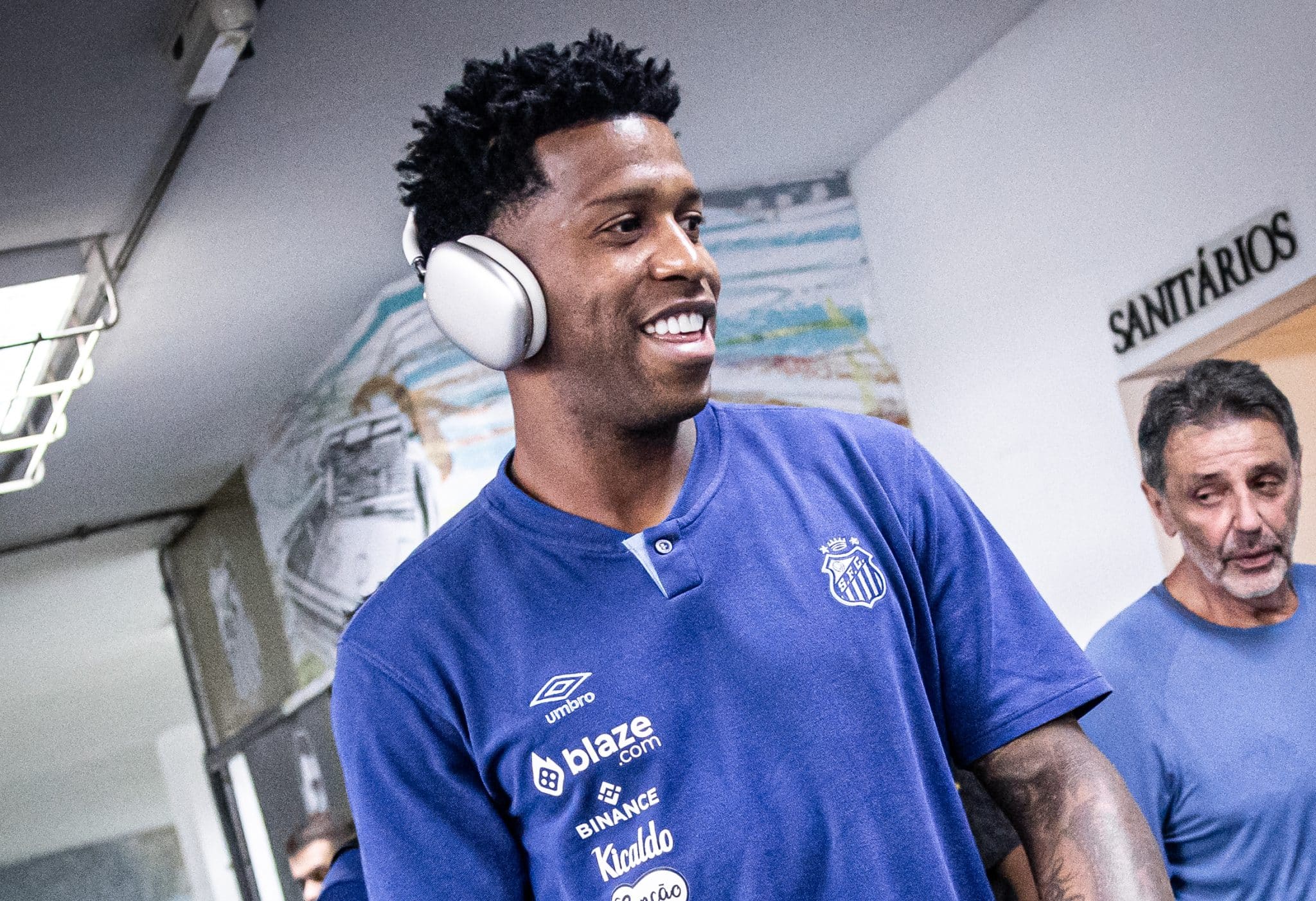 Gil toma decis&atilde;o sobre futuro e aguarda posicionamento do Santos