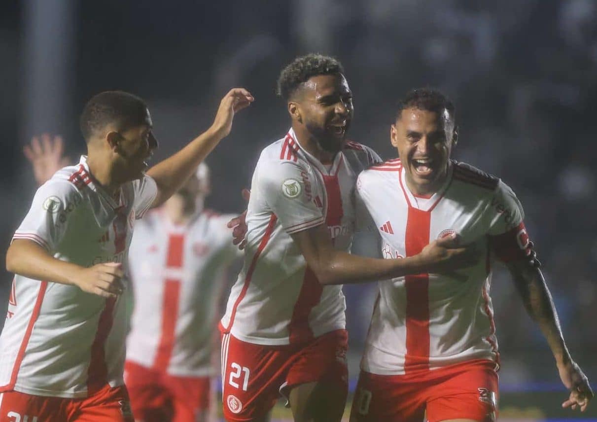 Inter faz mais uma v&iacute;tima e aumenta revolta da torcida do Vasco com Paiva