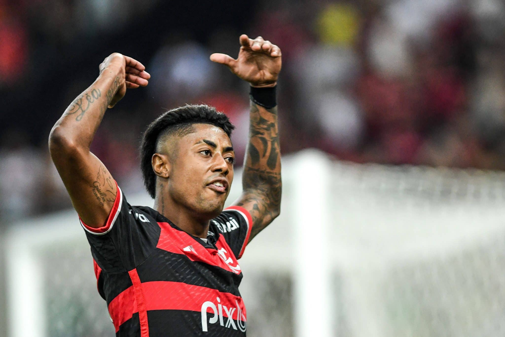 Flamengo x Santos: 98% das apostas em cart&otilde;es eram em Bruno Henrique; relembre partida