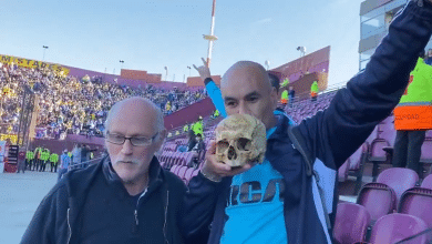 Torcedor do Racing repete ritual ao levar cr&acirc;nio do av&ocirc; em final da Sul-Americana