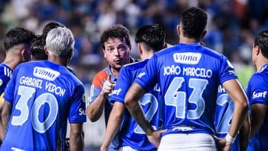 Por que Diniz quase nunca usa todas as substituições no Cruzeiro