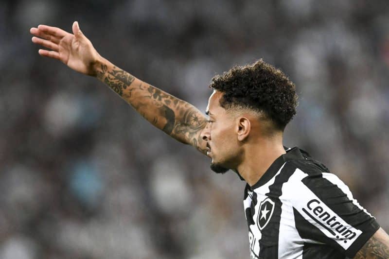 Gregore quebra recorde no Botafogo; veja as expulsões mais rápidas da história da Libertadores