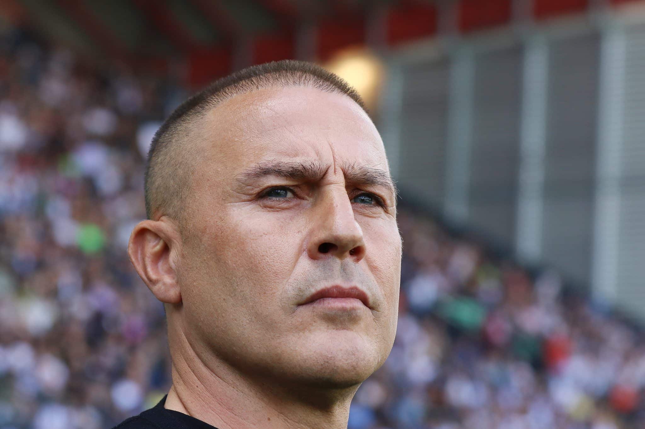 Campe&atilde;o do mundo, Cannavaro abre conversas para assumir clube espanhol