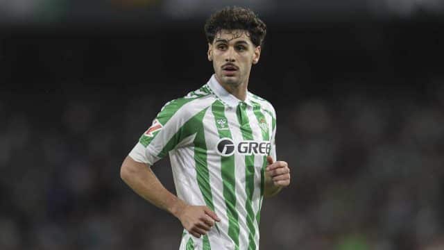 Acordo de Johnny com clube ingl&ecirc;s pode render milh&otilde;es ao Inter; veja valores