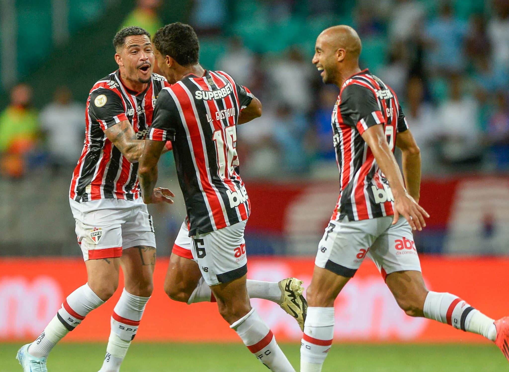 Rato encerra jejum, S&atilde;o Paulo vence Bahia e encaminha &uacute;nico alento da temporada