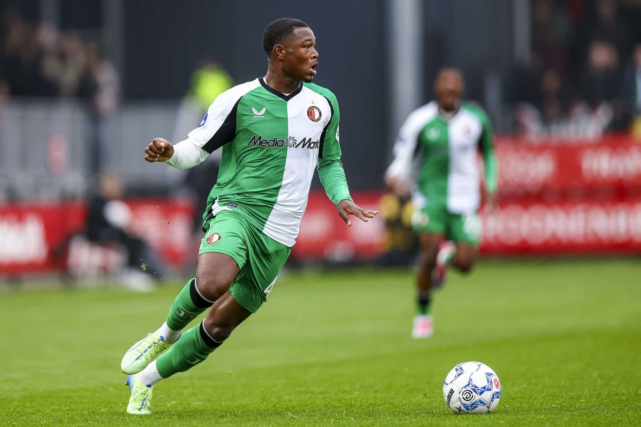 Zepiqueno, em Almere x Feyenoord, pela 12&ordf; rodada do Campeonato Holand&ecirc;s 2023/24. Foto: Icon Sport