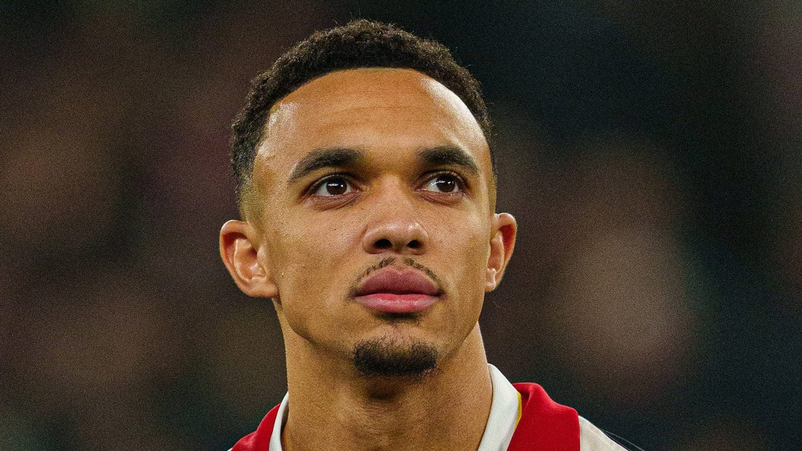 Al&eacute;m de Arnold, Real Madrid negocia compra de lateral de R$ 314 milh&otilde;es