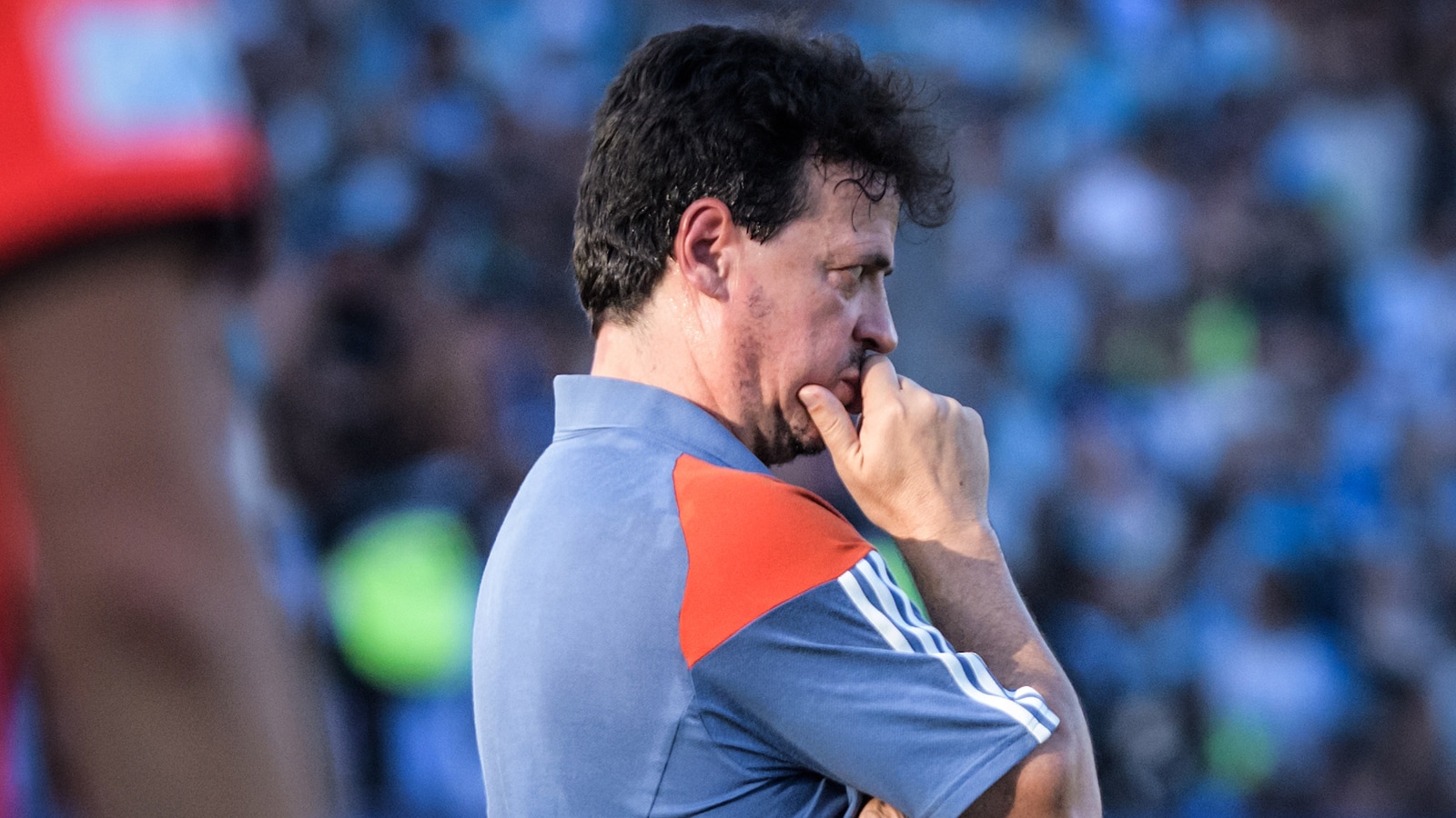 Cruzeiro: Diniz n&atilde;o v&ecirc; erro em escolha por Walace e defende laterais ap&oacute;s derrota