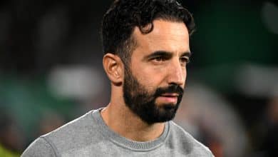 Primeiro refor&ccedil;o da era R&uacute;ben Amorim no Manchester United j&aacute; est&aacute; no elenco