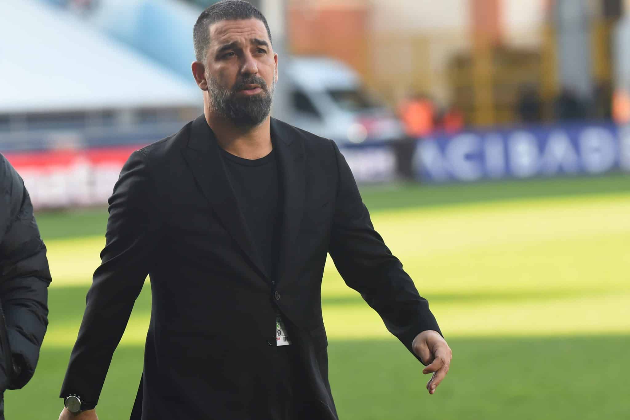 Inspirado em Simeone, ex-Barcelona faz sucesso como treinador e &eacute; sensa&ccedil;&atilde;o na Turquia