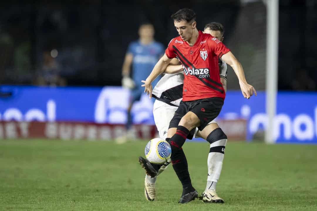 Vasco tem dificuldades em estreia de Felipe no comando da equipe e sai sob vaias da torcida em S&atilde;o Janu&aacute;rio