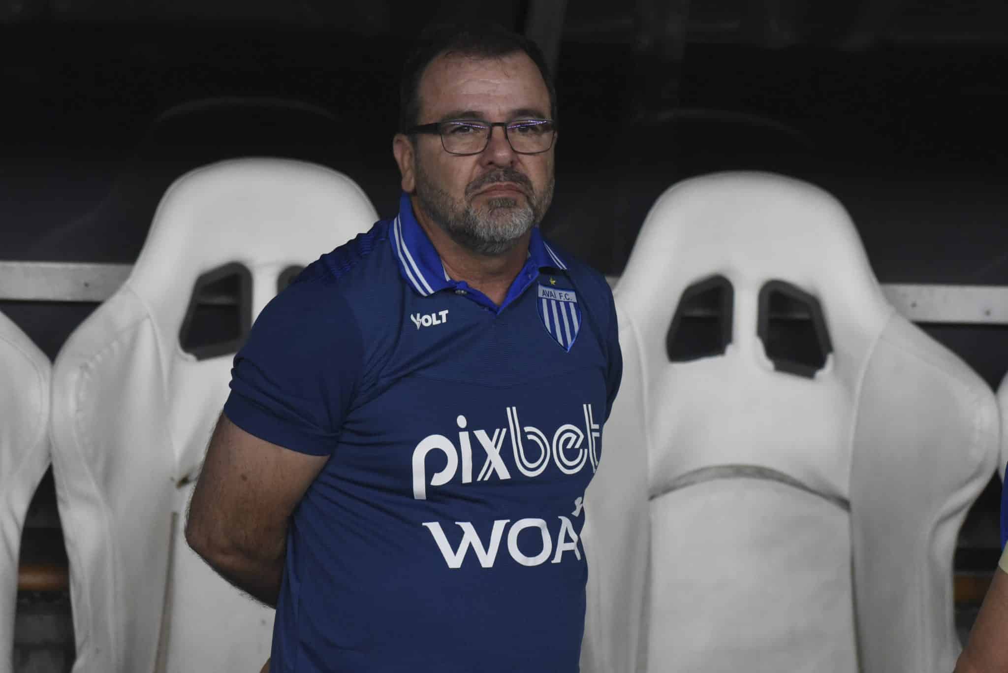 Enderson Moreira conquistou acesso em tr&ecirc;s oportunidades e em todas elas com t&iacute;tulos