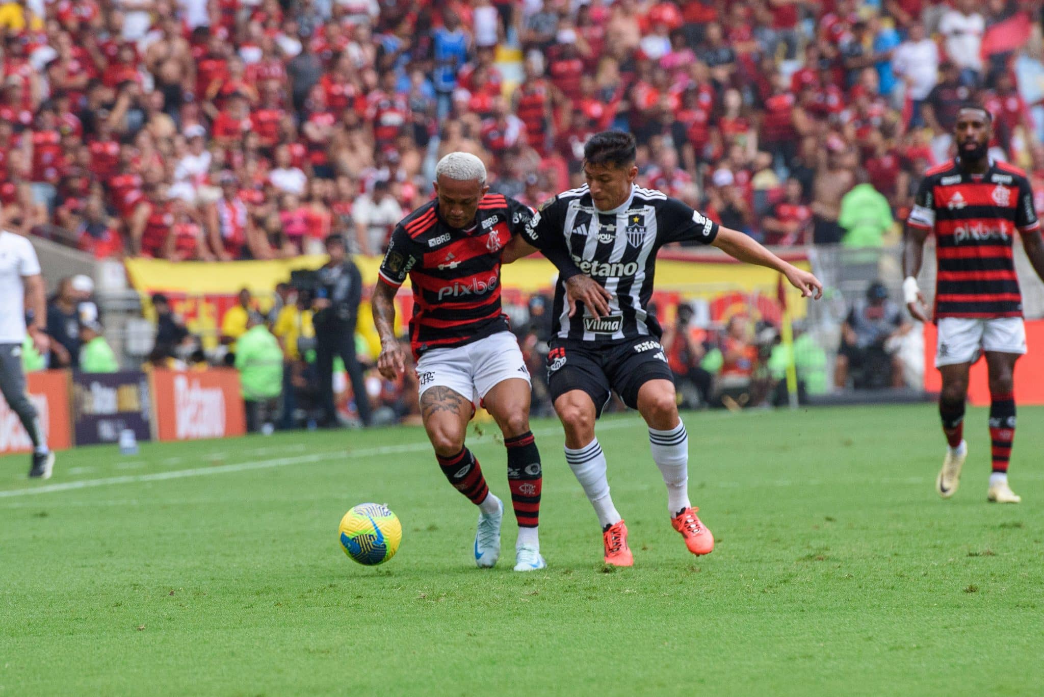 Wesley e Alan Franco na final da Copa do Brasil entre Flamengo e Atl&eacute;tico-MG (IMAGO / Fotoarena)