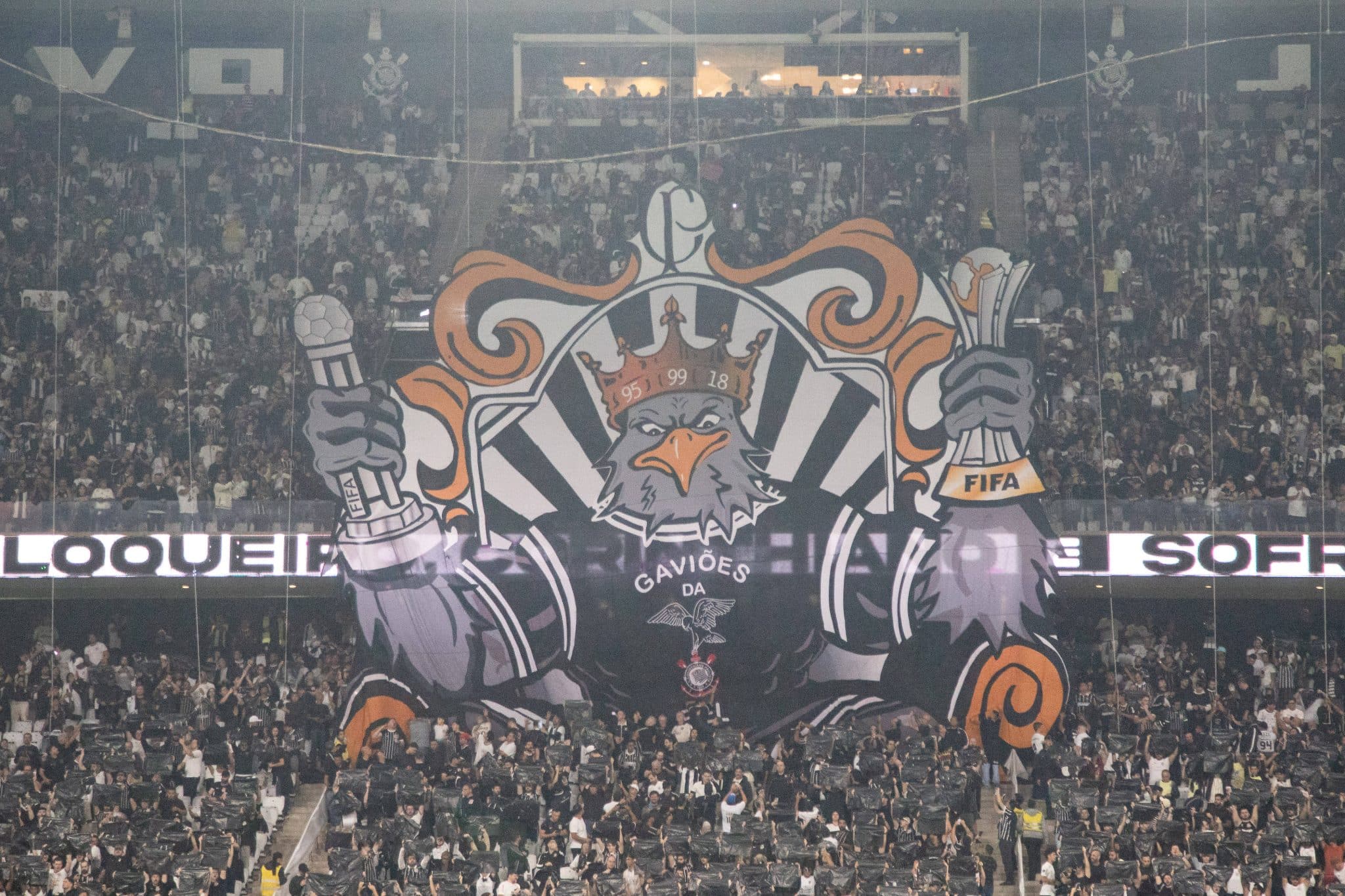 Parte do mosaico da torcida do Corinthians contra o Palmeiras (Foto: IMAGO / Fotoarena)