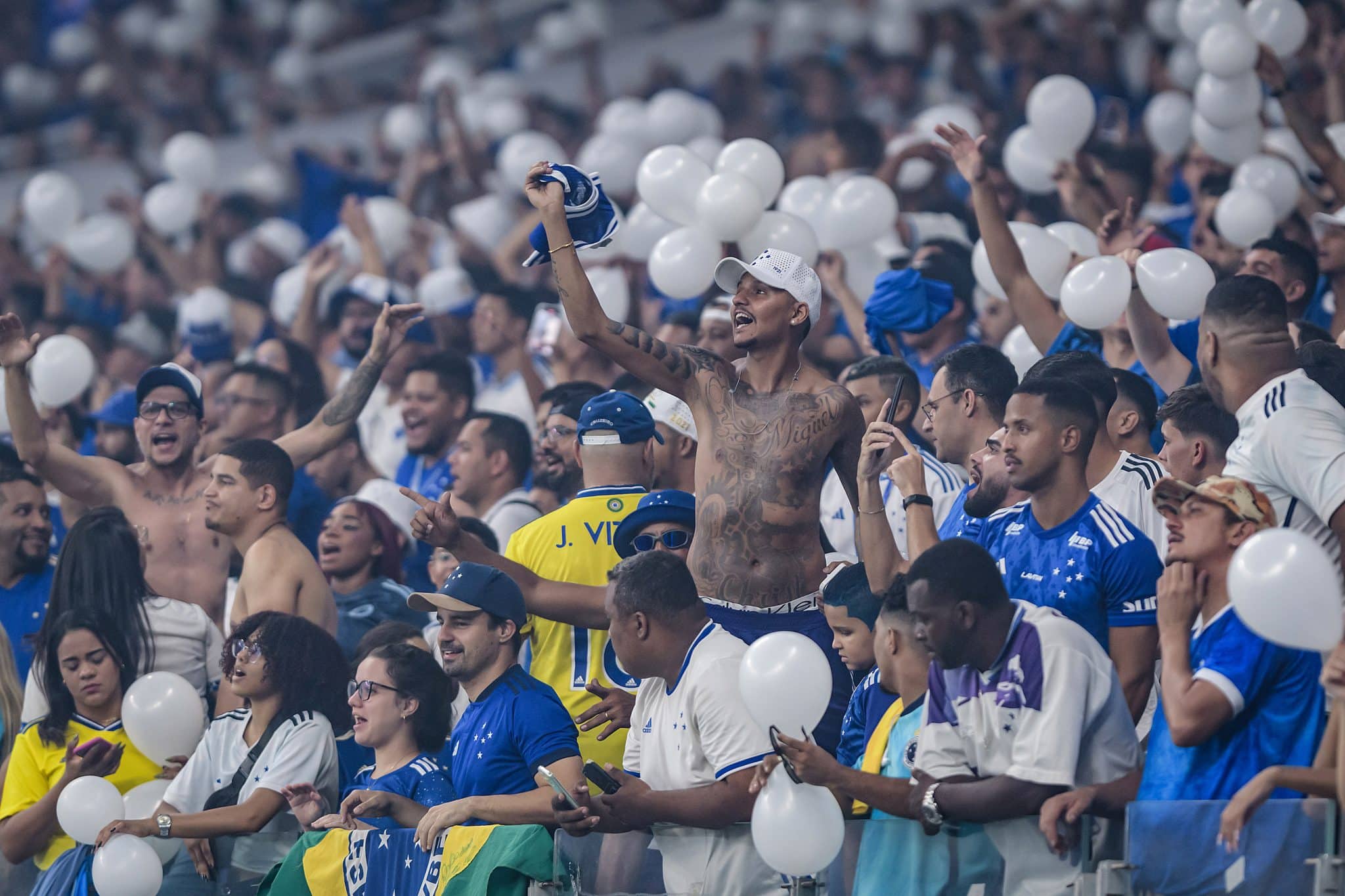 Cruzeiro registra maior m&eacute;dia de p&uacute;blico da Sul-Americana e bate marca hist&oacute;rica