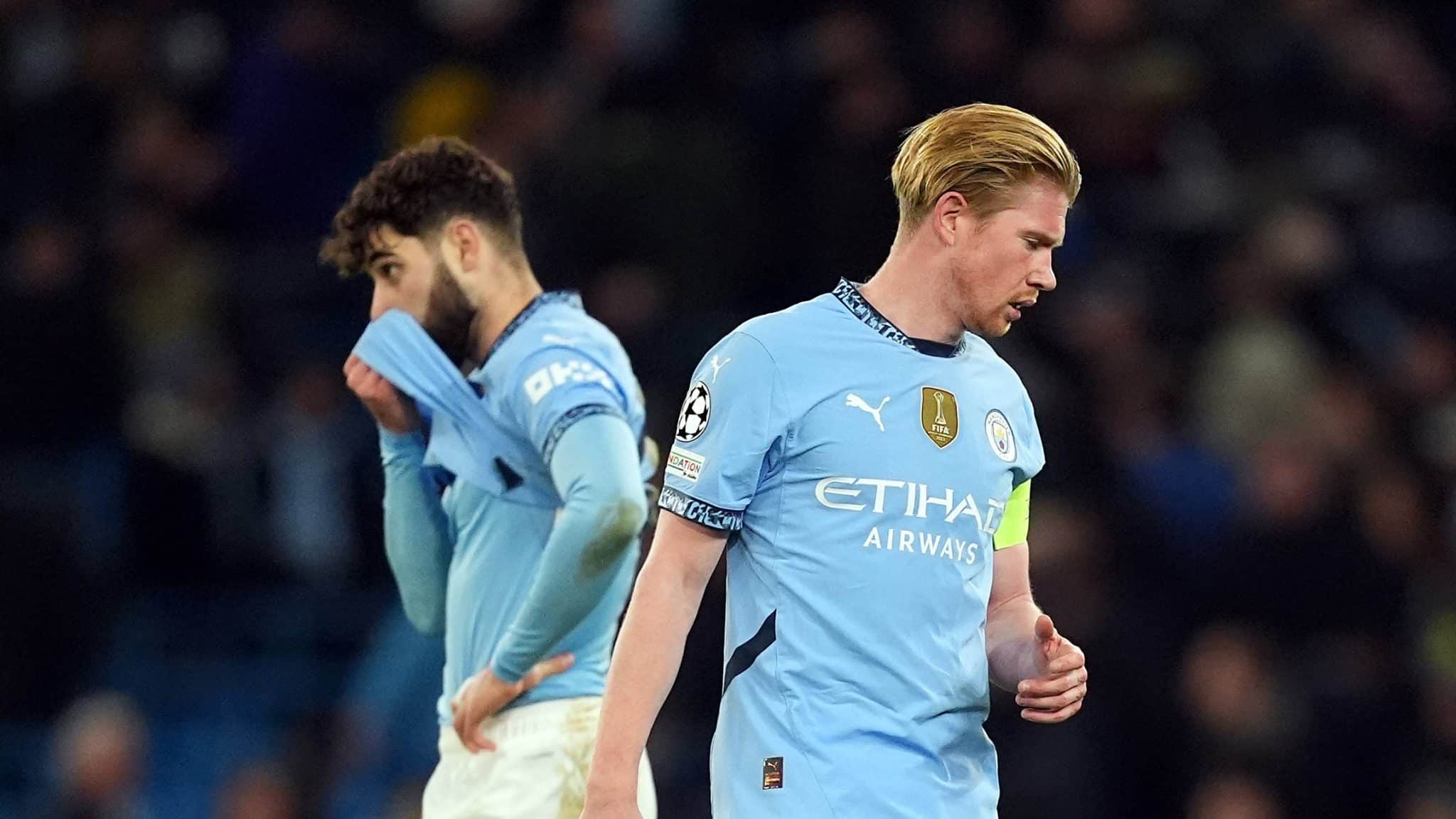 &rsquo;80 milh&otilde;es e n&atilde;o sabe defender&rsquo;: ingleses escolhem culpado em colapso do City