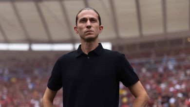 Filipe Lu&iacute;s revela &lsquo;sacr&iacute;ficio&rsquo; de Arrascaeta pelo Flamengo e explica conflito com Gabigol