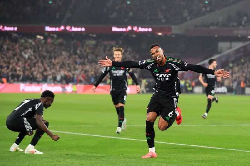 Com golaços de brasileiros, Arsenal e West Ham fazem o melhor jogo do dia na Premier League