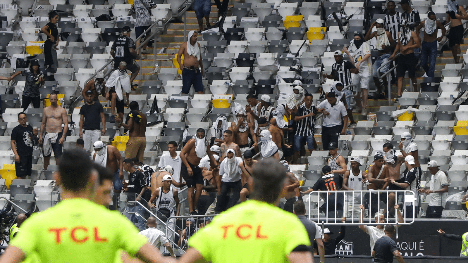 Torcedor do Atl&eacute;tico-MG &eacute; preso por racismo na Arena MRV e clube pode ser punido