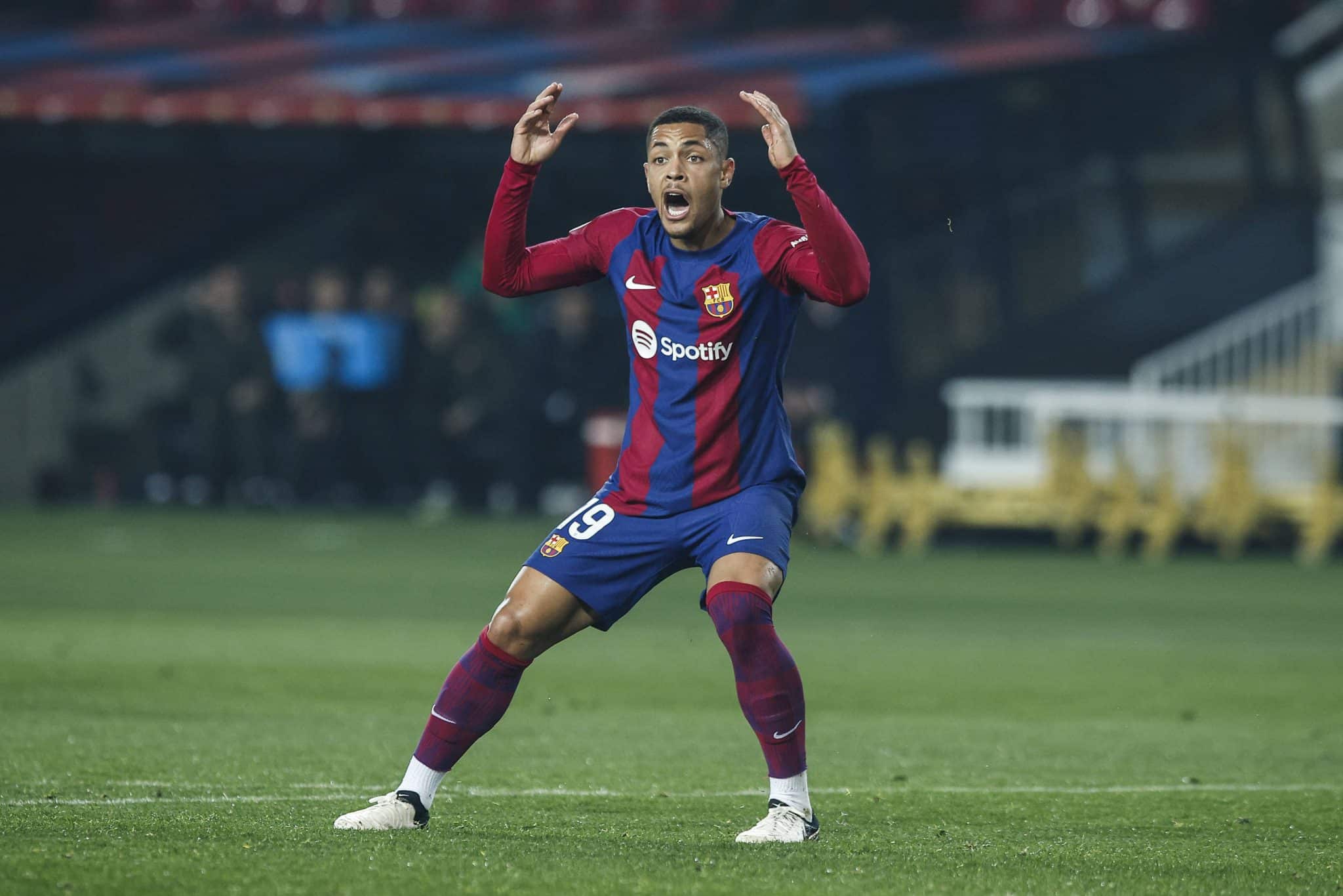 Vitor Roque desabafa sobre o Barcelona: &lsquo;S&oacute; Deus e minha fam&iacute;lia sabem o que sofremos&rsquo;