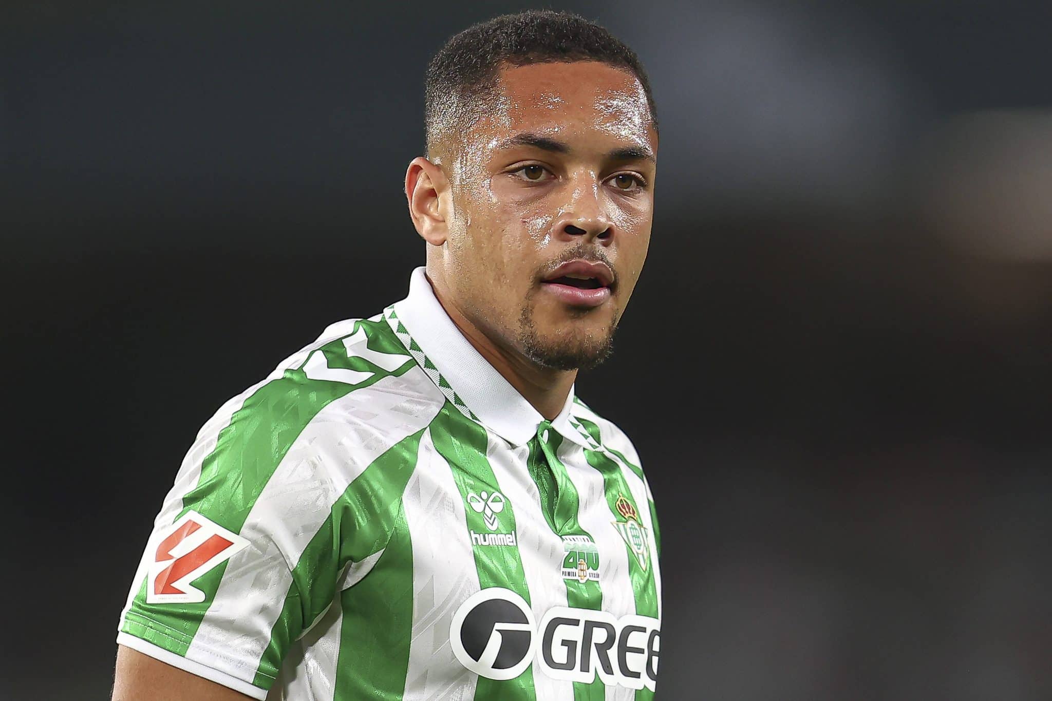 T&eacute;cnico de Vitor Roque diz o que falta para ele se tornar um grande jogador