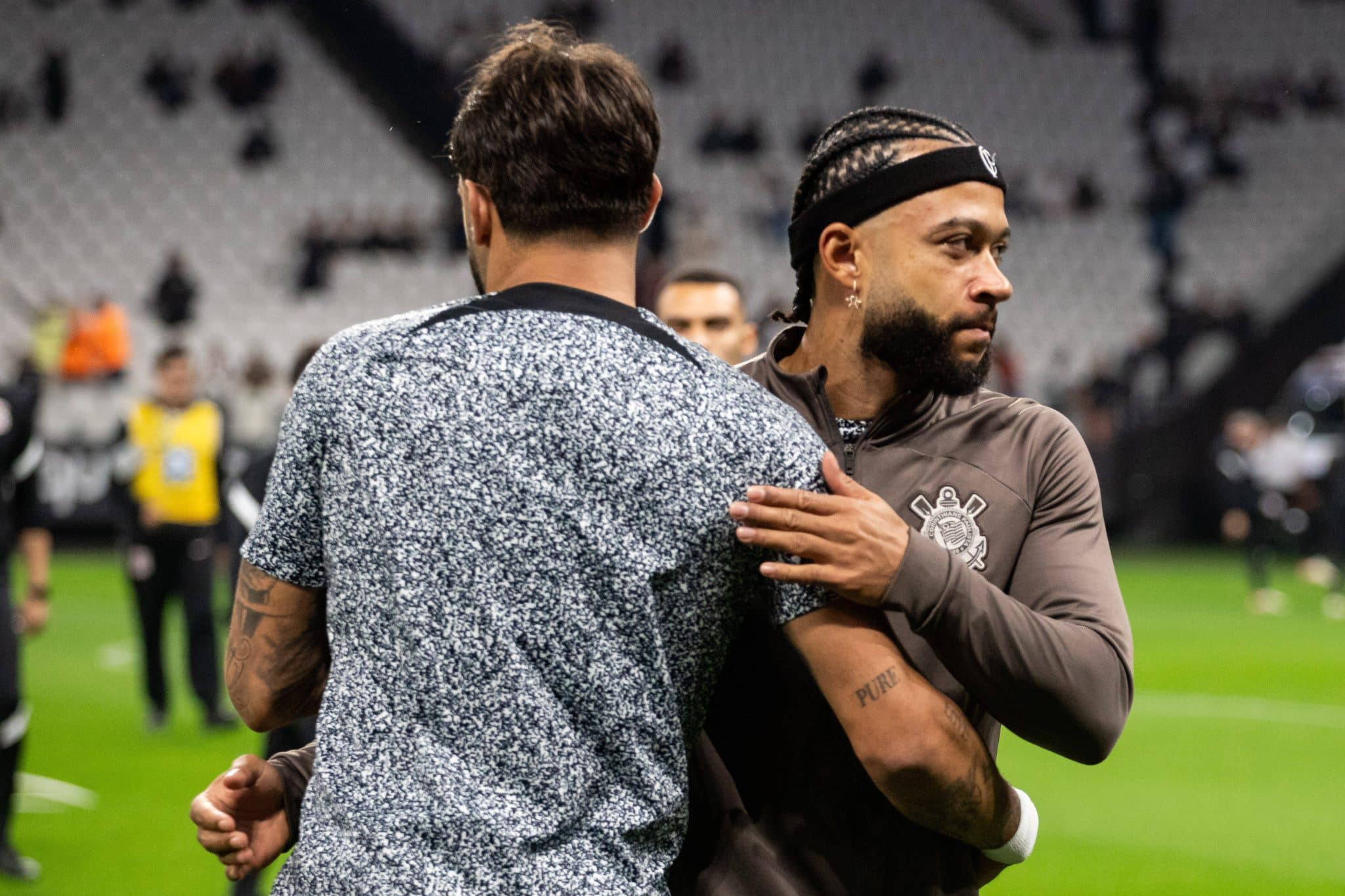 Yuri Alberto Memphis Depay Corinthians