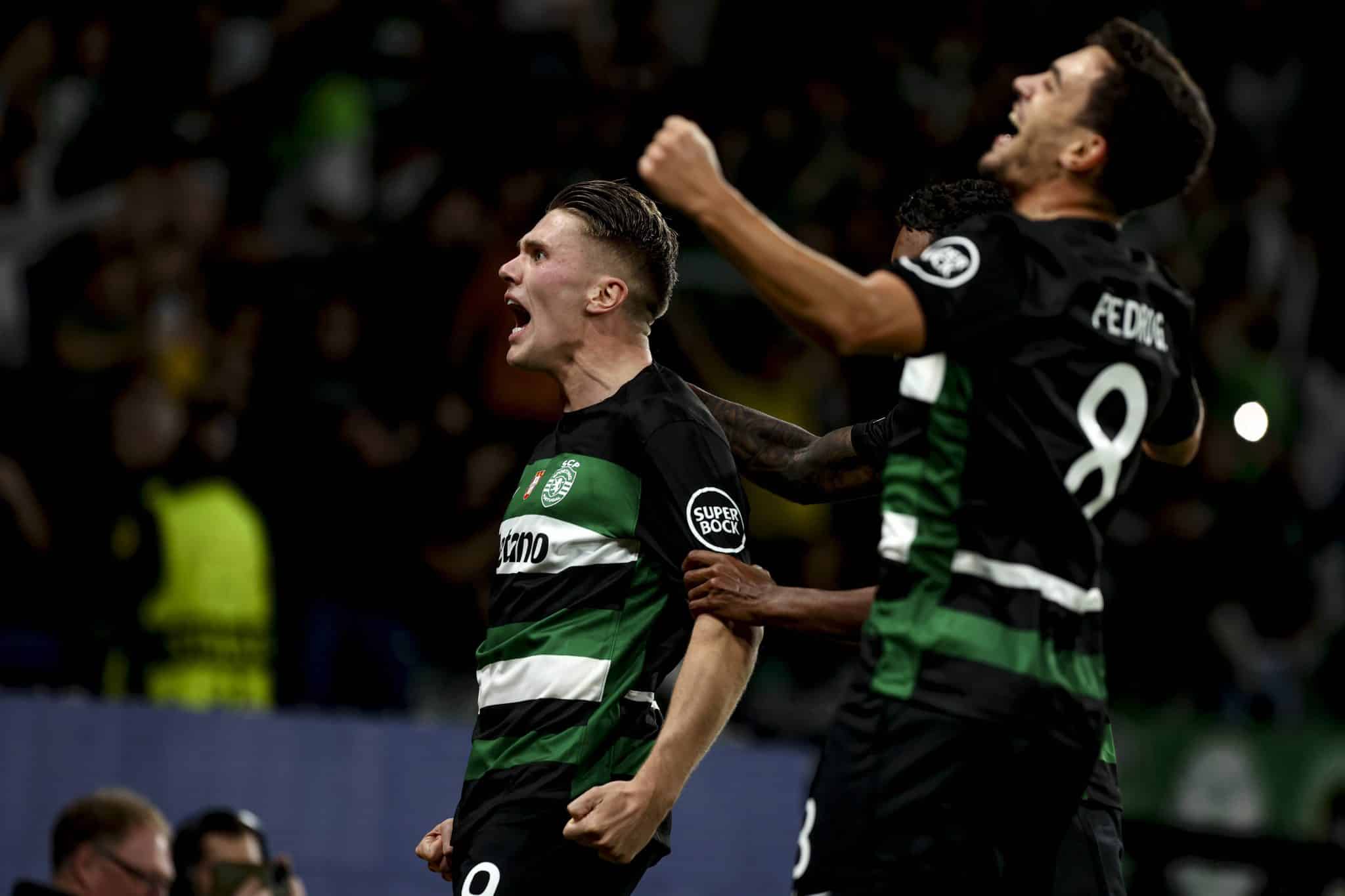 Jogadores do Sporting celebram goleada hist&oacute;rica sobre o Manchester City