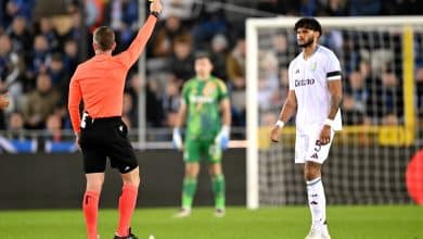 P&ecirc;nalti inexplic&aacute;vel faz Aston Villa perder invencibilidade na Champions League