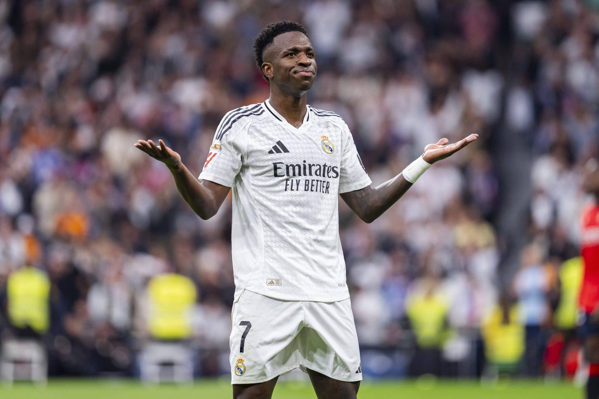 Em dia de les&otilde;es de brasileiros, Vini Jr. marca um simb&oacute;lico hat-trick pelo Real Madrid