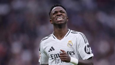 &lsquo;Vou renunciar&rsquo;: jornalista que deixou Vini Jr. do top 10 da Bola de Ouro admite erro